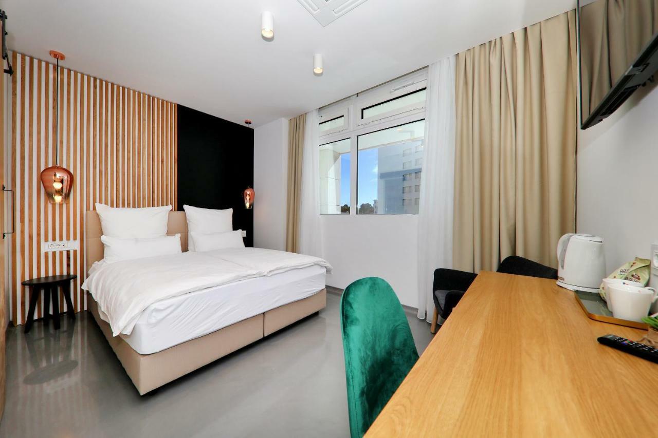 White Zadar345 Apartment *